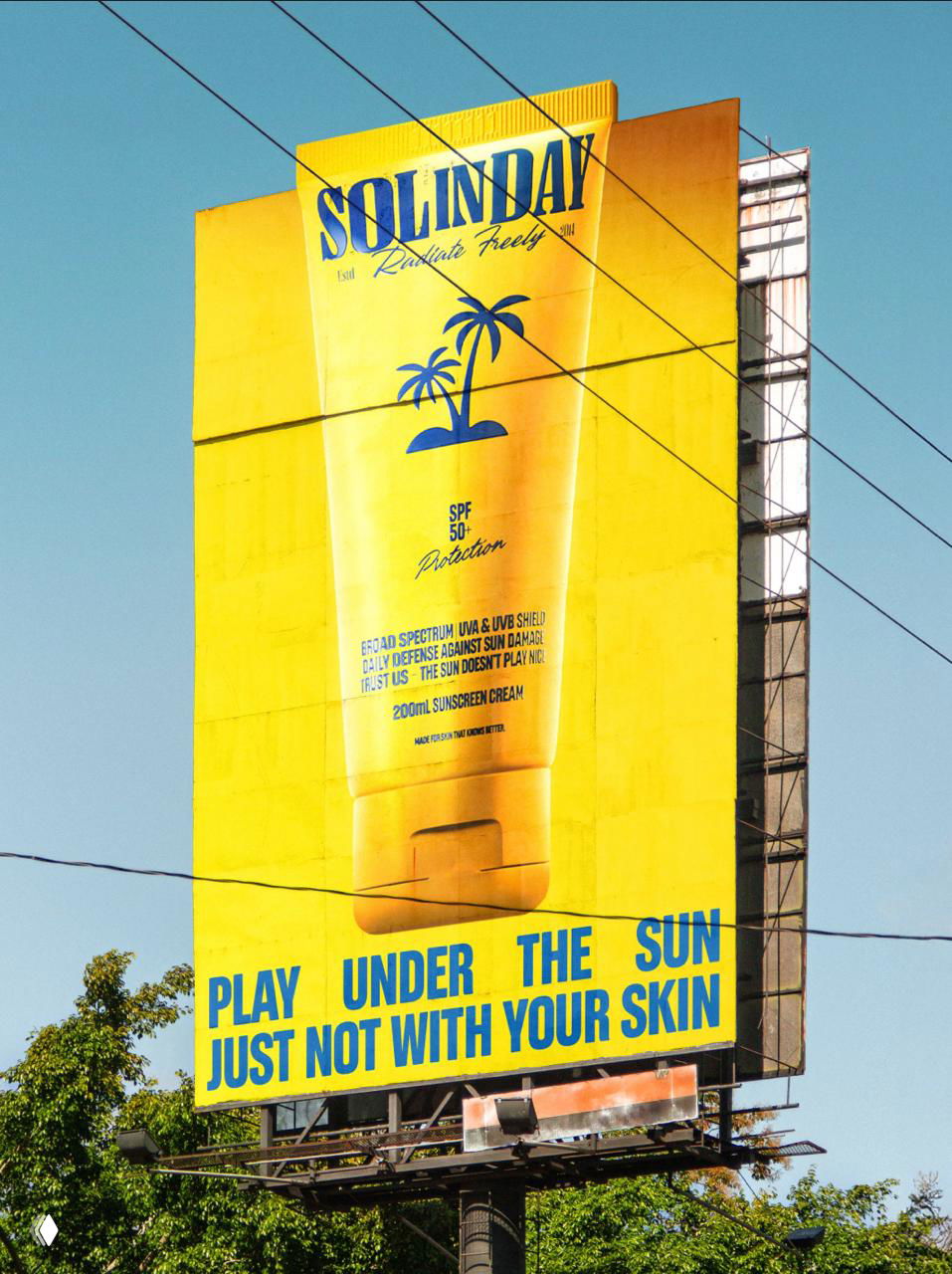 Верхняя часть тюбика Solinday: крупная синяя надпись бренда на жёлтом градиентном фоне, подчёркнутая ретро-эстетикой.