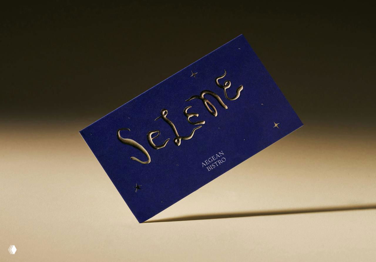 Сказочная айдентика бистро Selene