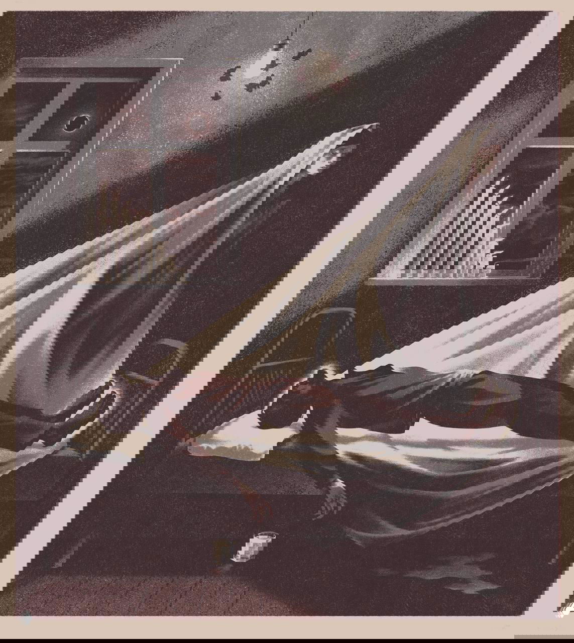 Интерьерная сцена с левитирующим телом на кровати и полупрозрачной фигурой у окна — сюрреалистическая и тревожная картинка.