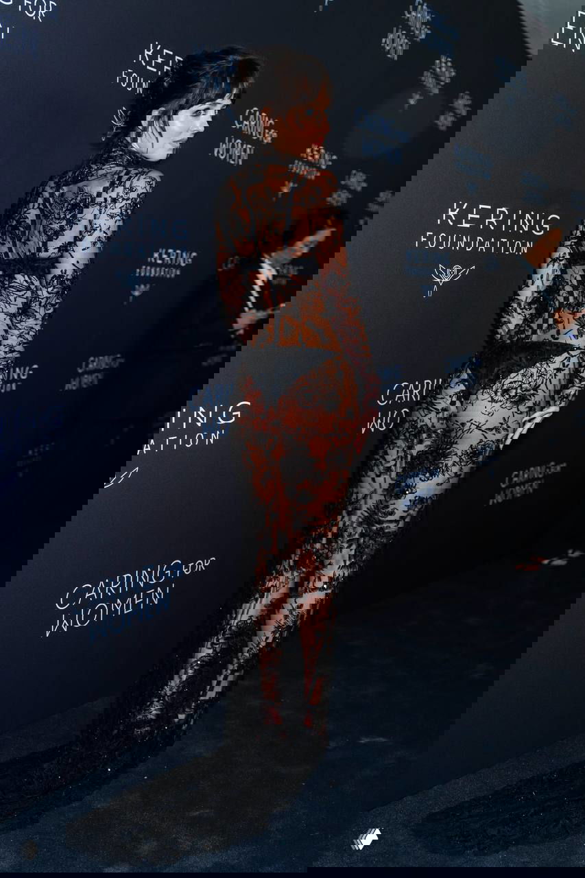 Самые эффектные образы Дакоты Джонсон в 2025