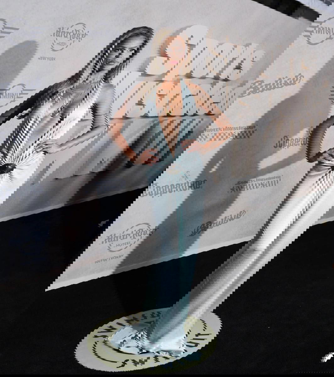 Брукс Нейдер в новых «Спасателях Малибу»