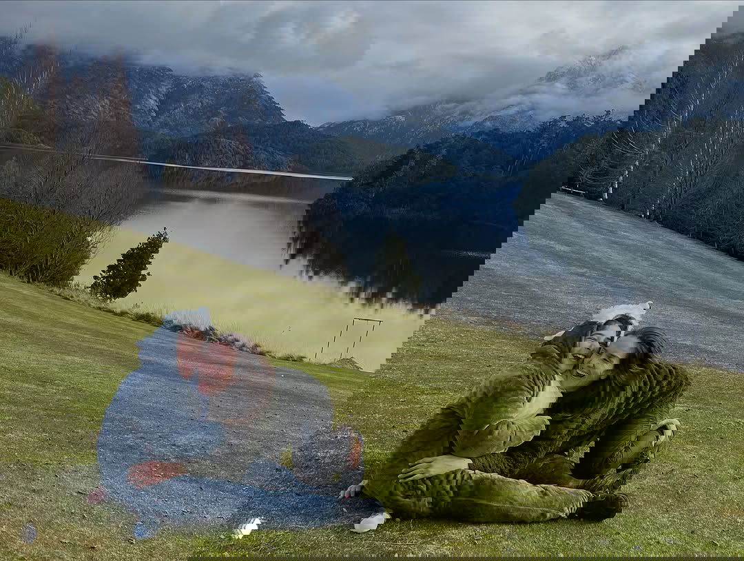 Наталья Орейро и сын Мерлин повторили кадры 13 лет назад