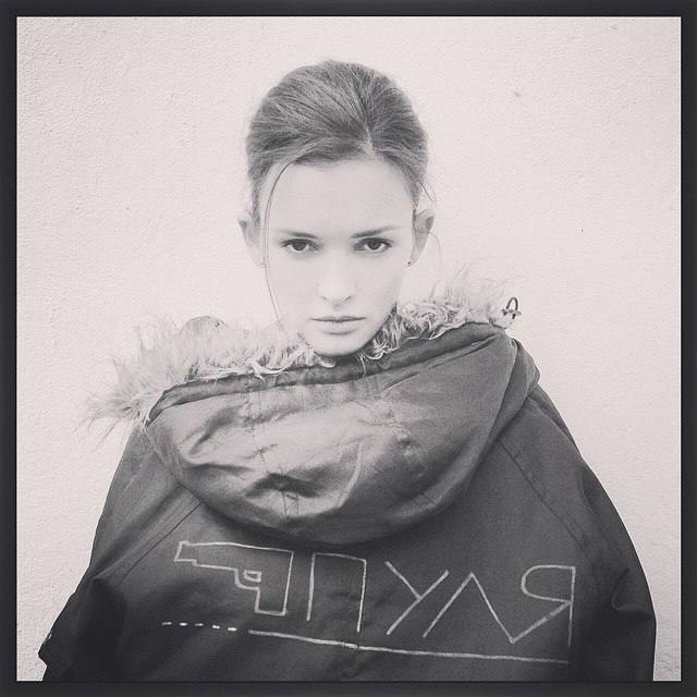 Паулина Андреева поделилась кадрами со съёмок «Метод»