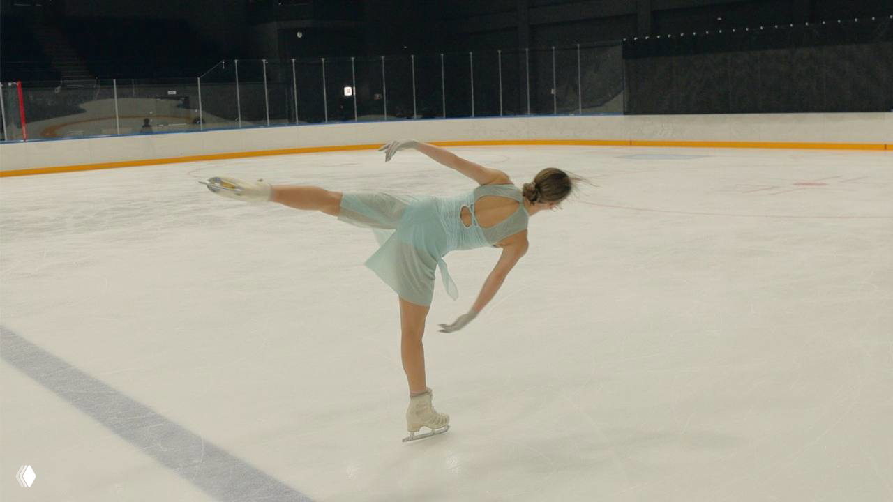 Александра Трусова выходит на международный лед в Токио