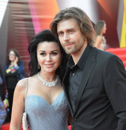 «Всю жизнь будет верен Анастасии»: экс-директор о романе Чернышева