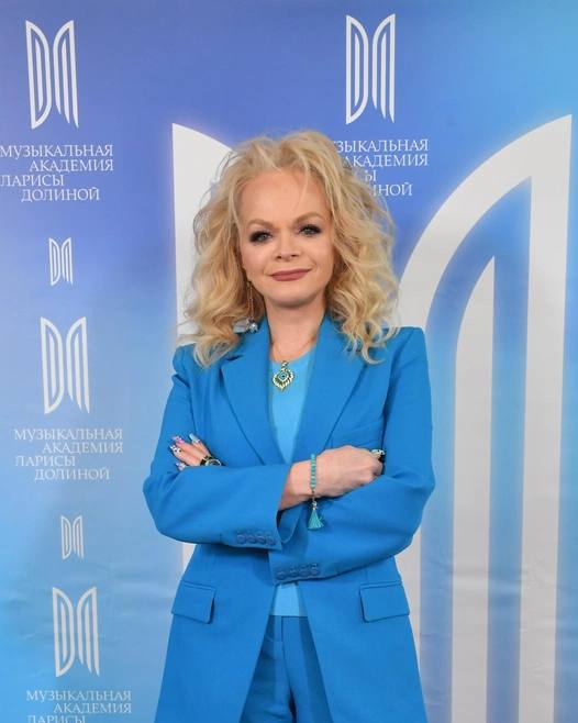 Экспертиза: Лариса Долина продавала квартиру в расстройстве