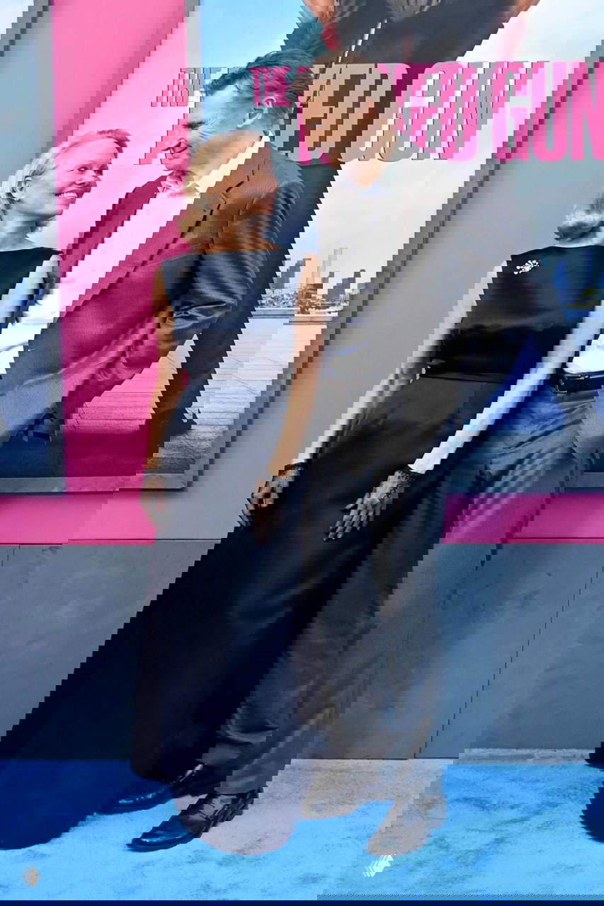 Памела Андерсон опровергла слухи о романе с Лиамом Нисоном