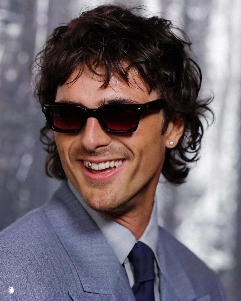 Золотой зуб Джейкоба Элорди на премьере в Сиднее