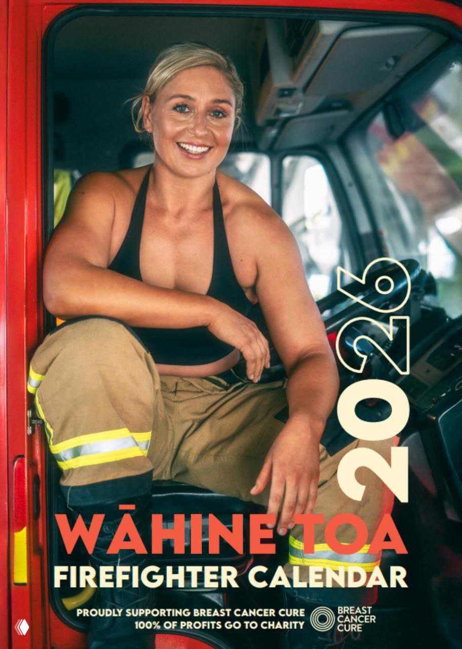 В Новой Зеландии выпустили календарь с женщинами‑пожарными