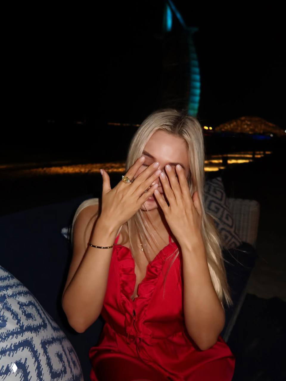 Красотка Наталья Рудова зимует в теплых краях