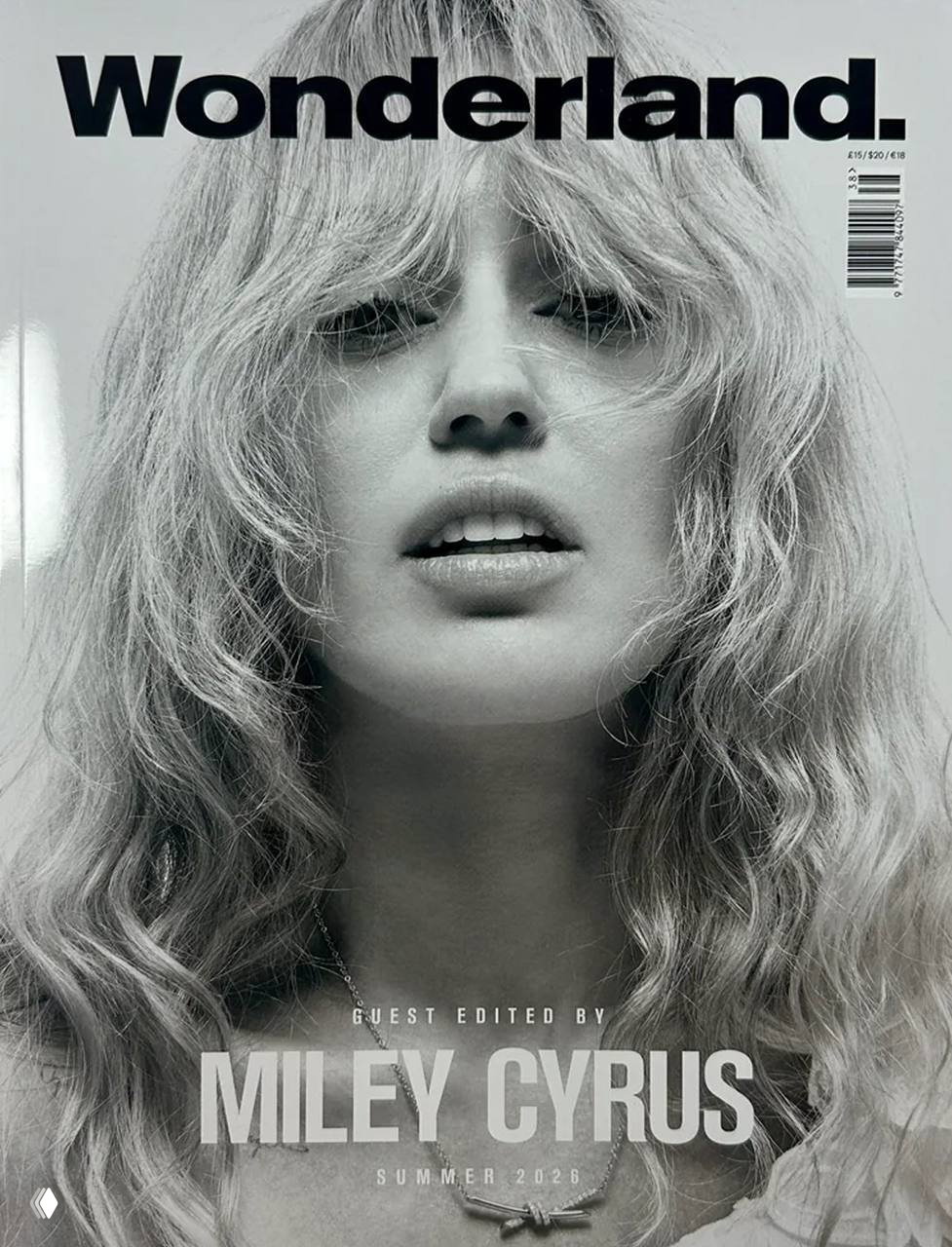 Майли Сайрус на обложке Wonderland Magazine