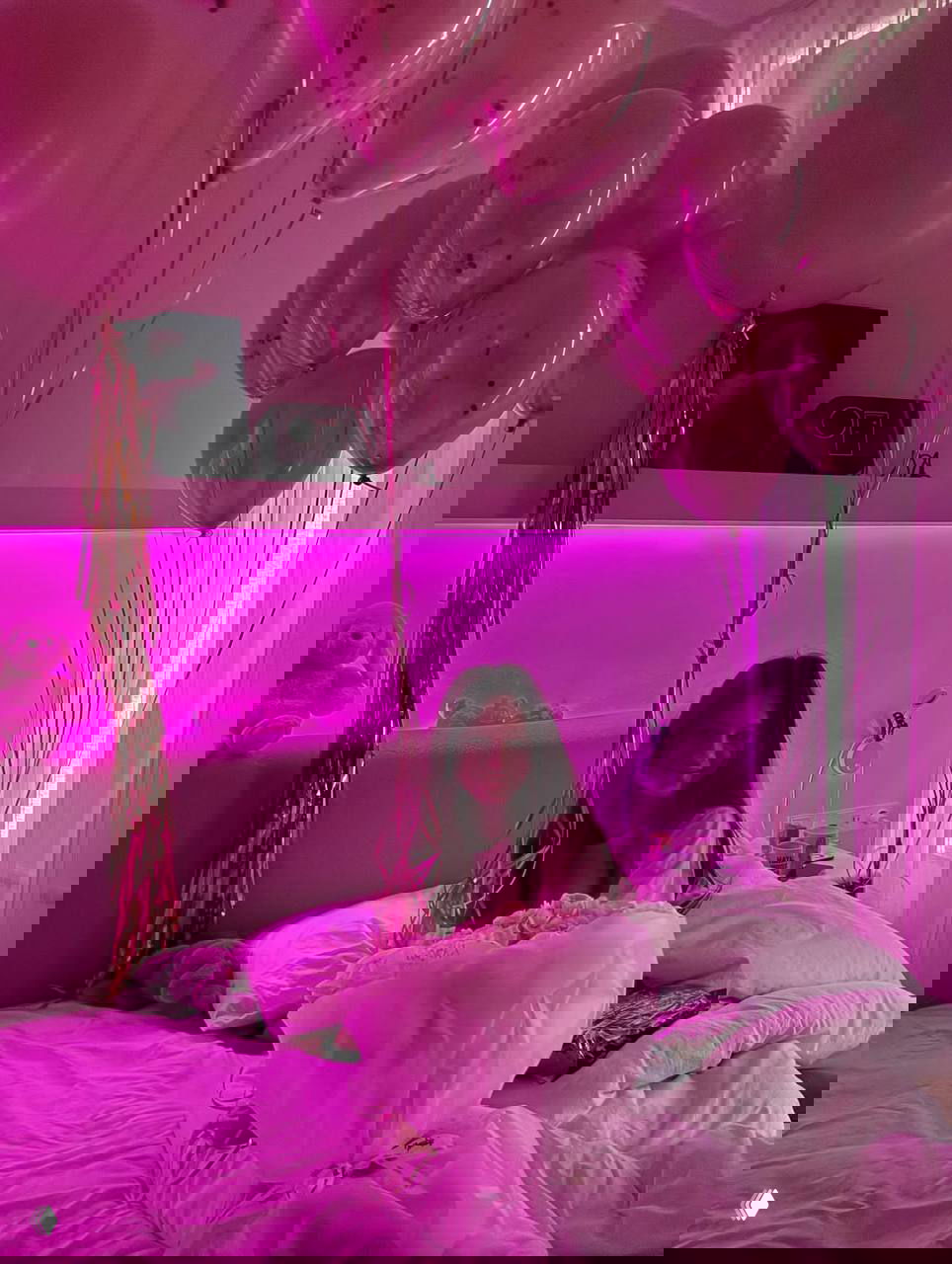 Илья Соболев показал семейные фото с дня рождения дочери