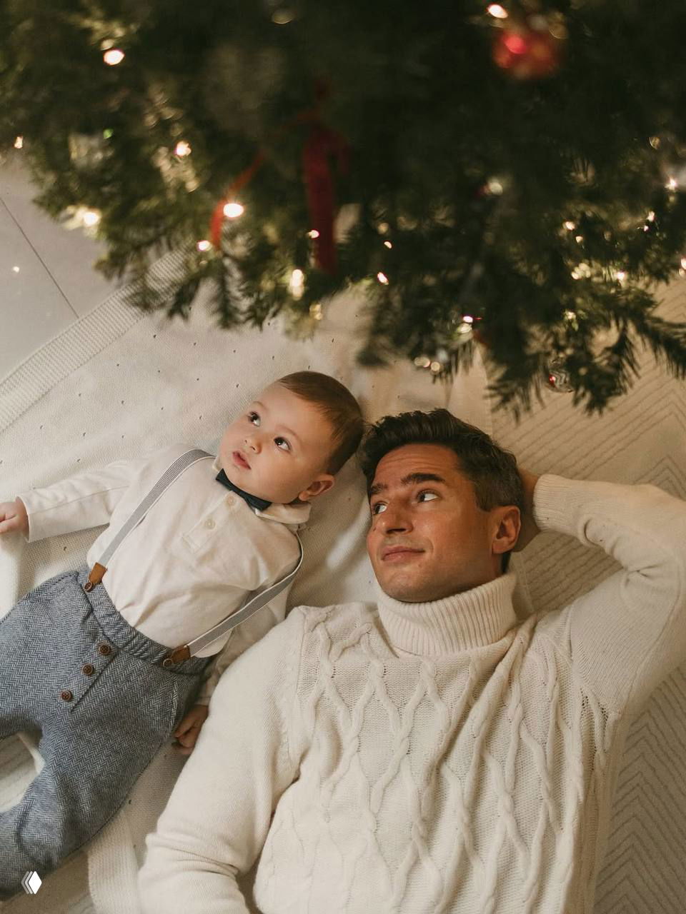 Иван Стебунов поделился семейной фотосессией