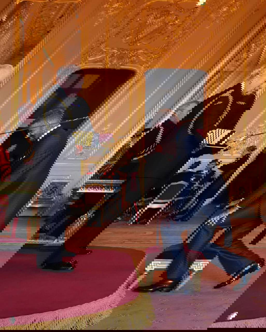 Карл III посвятил Дэвида Бекхэма в рыцари