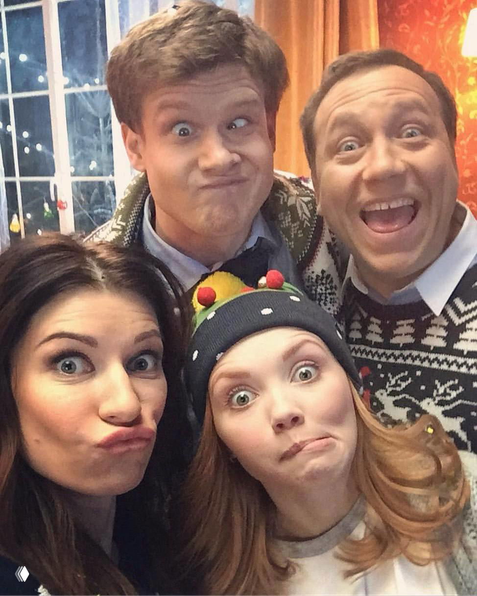 Ольга Кузьмина показала фото из «Кухни» и «Отеля Элеон»