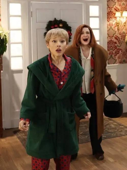 Ариана Гранде в образе из «Один дома»