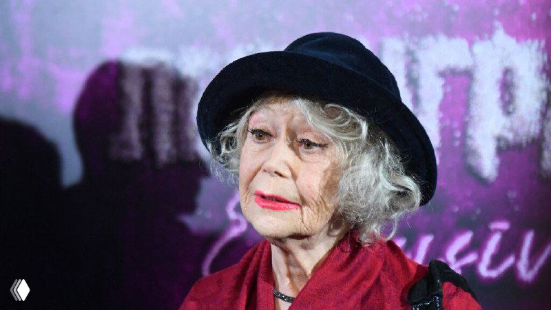 88-летней Светлане Немоляевой стало плохо в её квартире