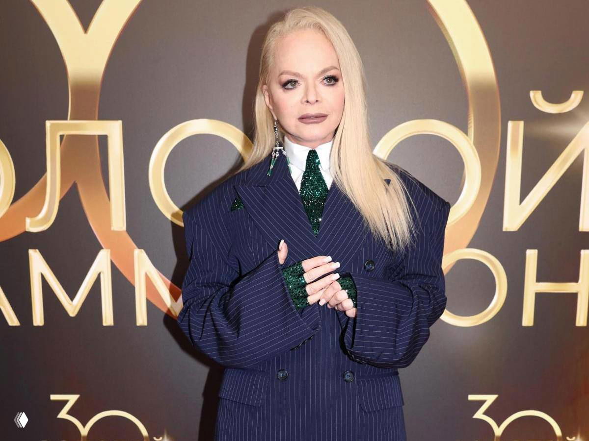 Лариса Долина обещала вернуть Лурье деньги за квартиру