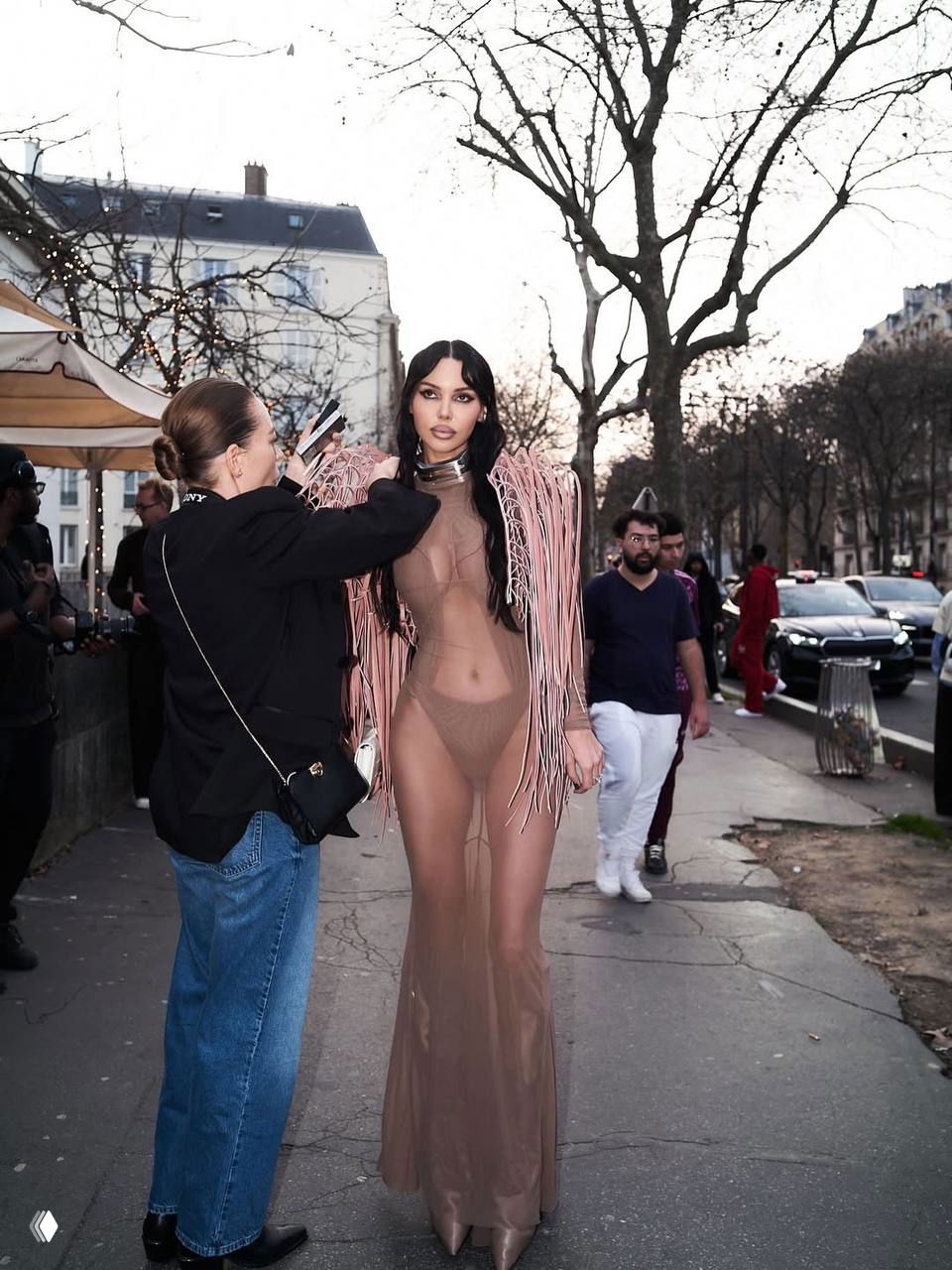 Оксана Самойлова в «голом» платье на Неделе моды