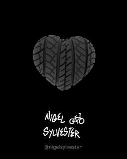 Чёрный фон, сердечко из протектора шин с подписью @nigelsylvester — неординарный текстурный дизайн кастомного лайка для профиля.