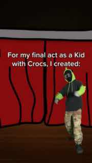 Кадр из видео: автор в маске на фоне красного занавеса демонстрирует финальную часть перформанса 'Kid with Crocs' — сценическая постановка для кампании.