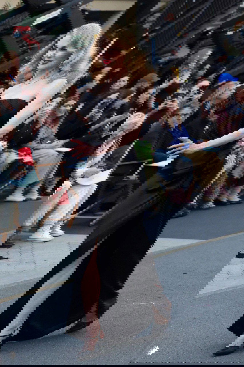 Николь Кидман в кастомном платье Chanel