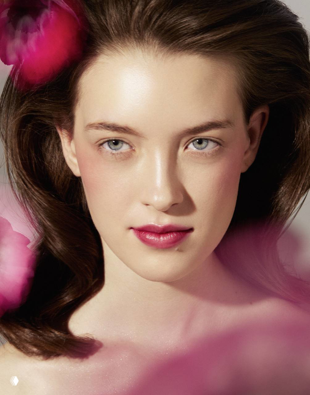 Апрельский номер Marie Claire: арт‑проект с NARS