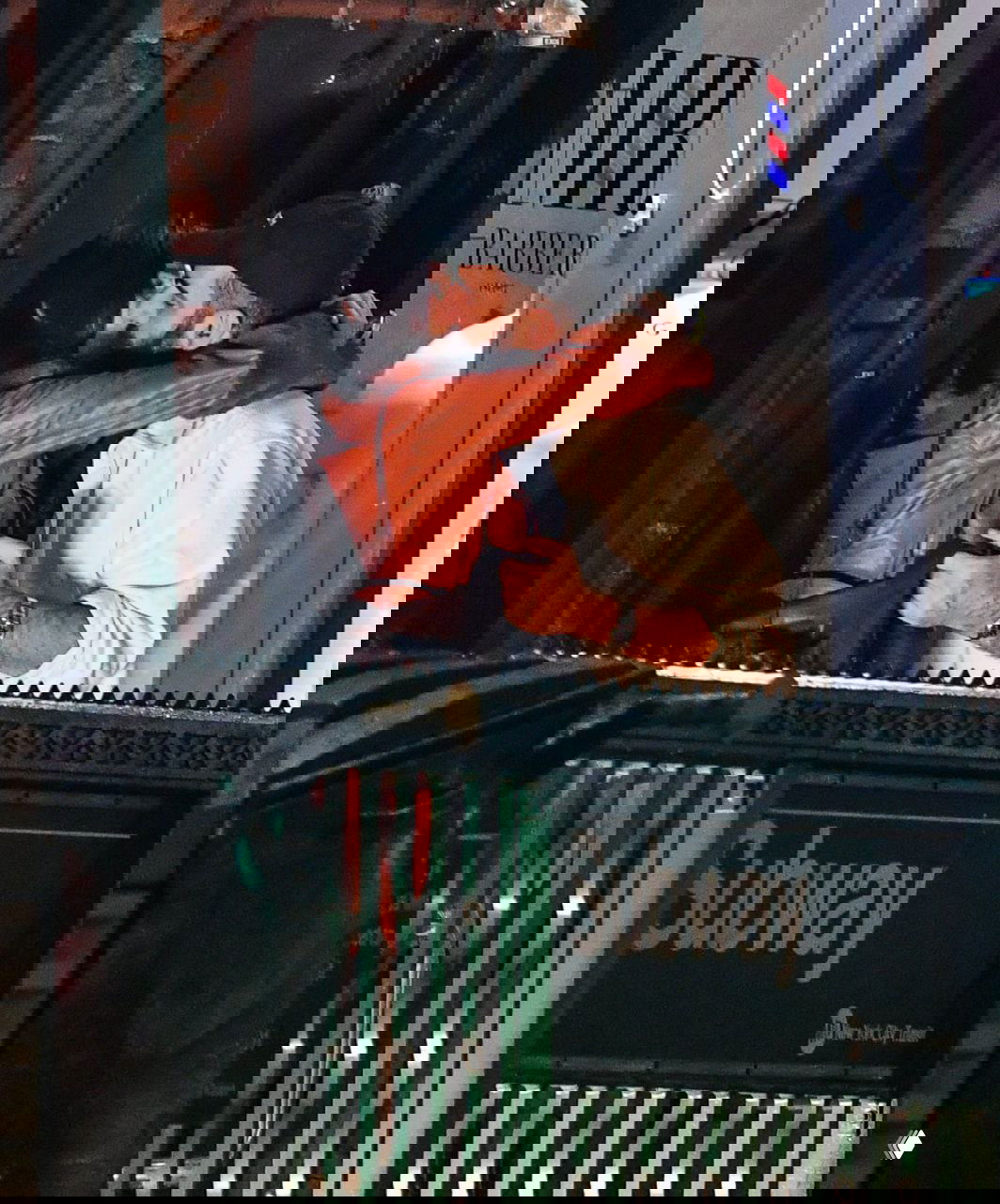 Пока все кругом расстаются, у Эмили Ратаковски новый роман