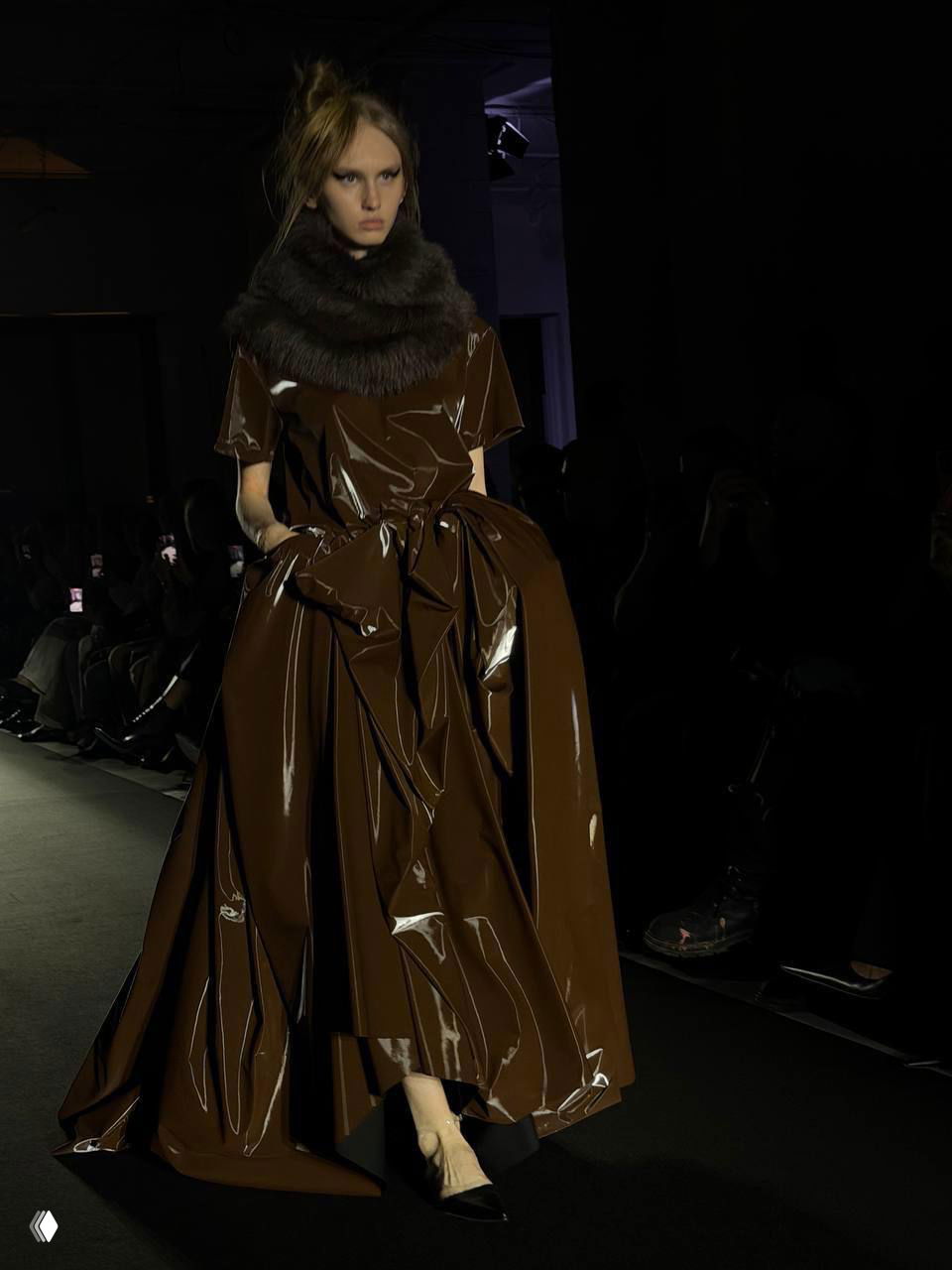 Как скрестить Марию Антуанетту с рок-клубом? Viva Vox