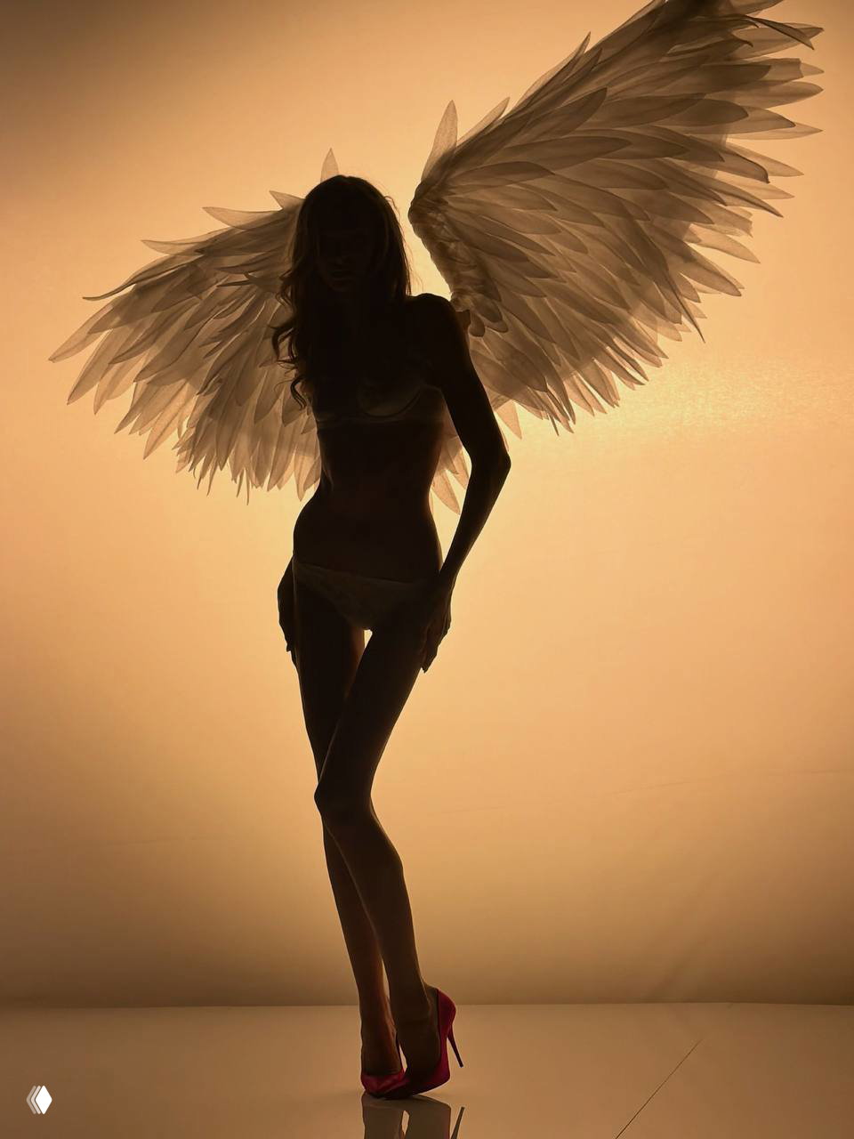 Алекс Консани тизерит шоу Victoria’s Secret