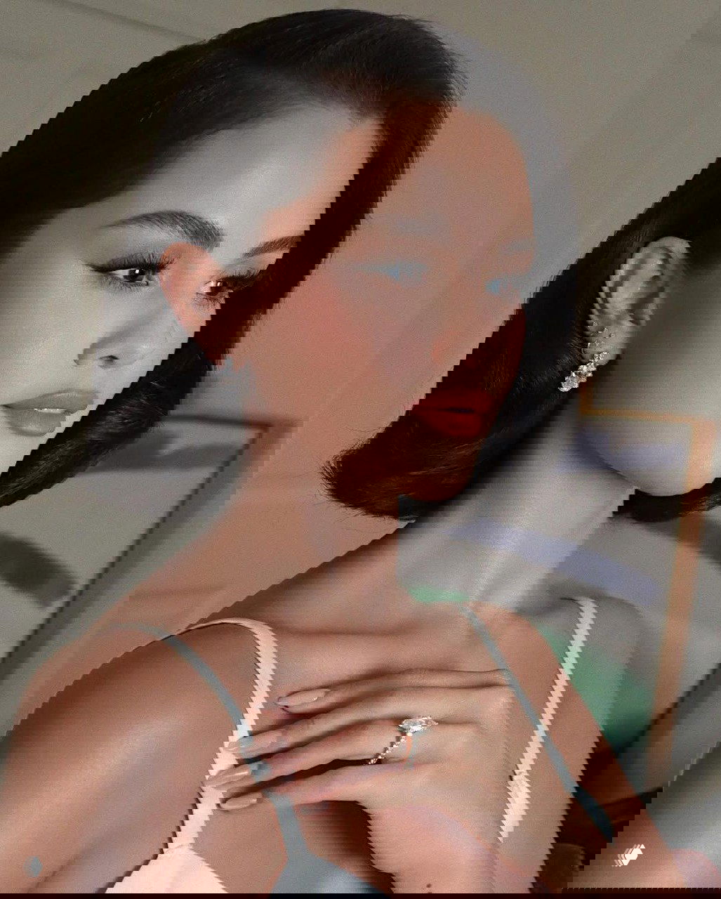 Селена Гомес и «ангельские ногти» — тренд этой зимы