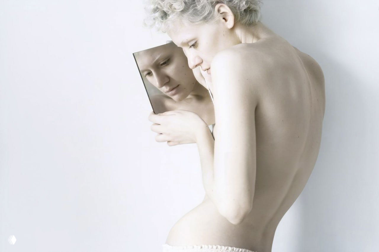 Пять ароматов, которые мы пробуем этой весной