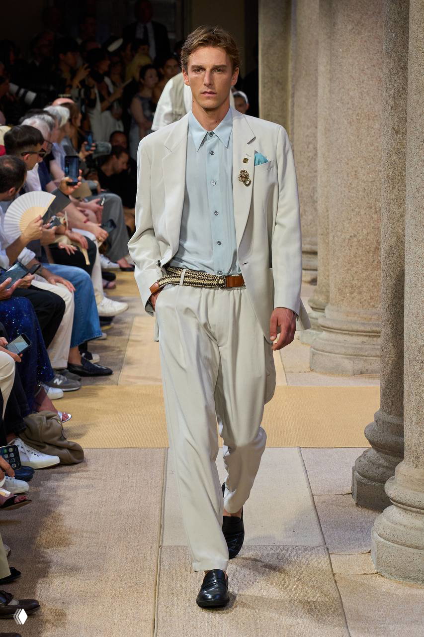 Начинаем утро с показа Giorgio Armani в Милане