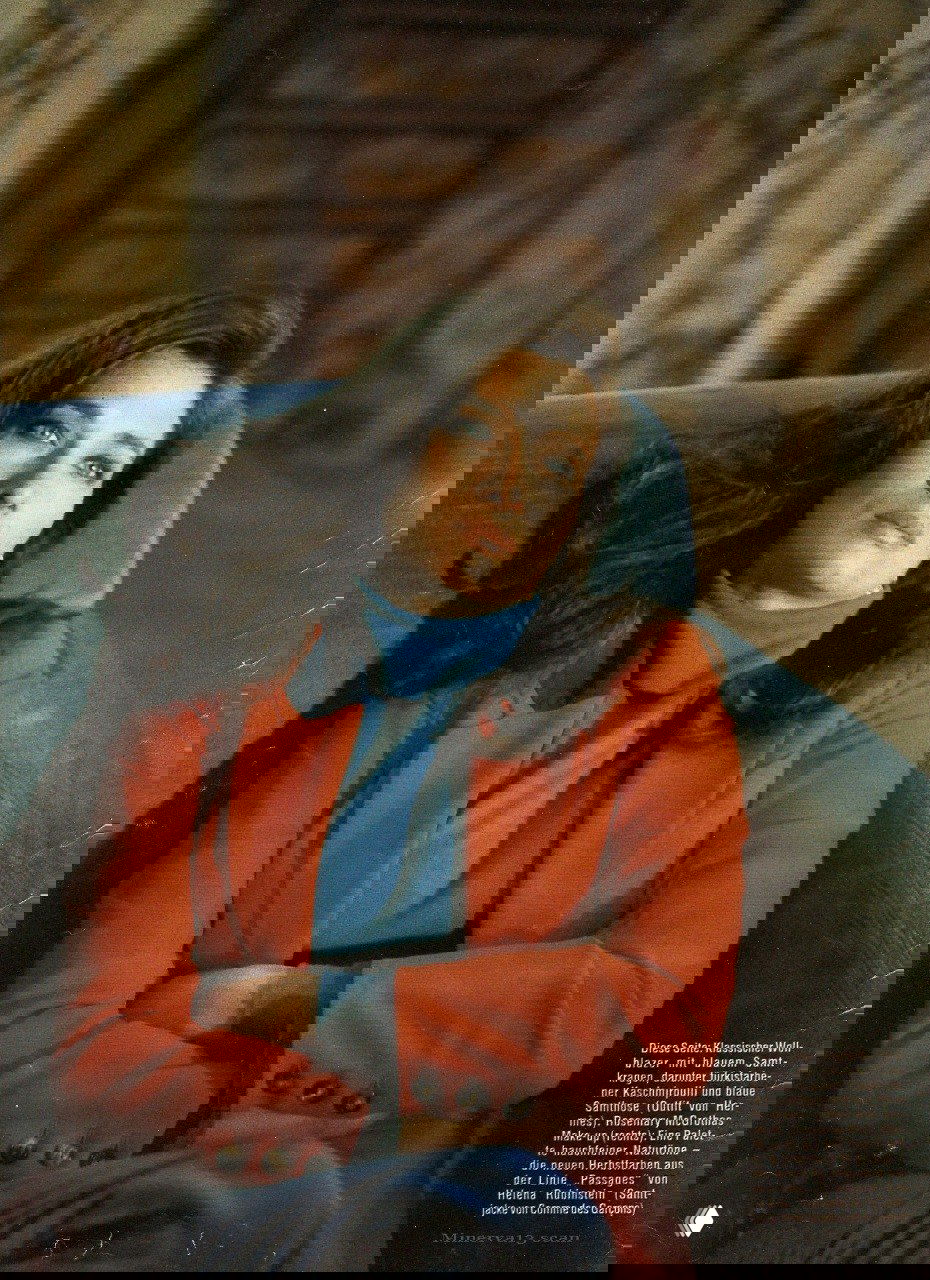 Крупный план Розмари Макгрота в интерьере: пиджак и тёплые тона, естественный макияж — кадр из фотосессии Marie Claire, 1991 год.