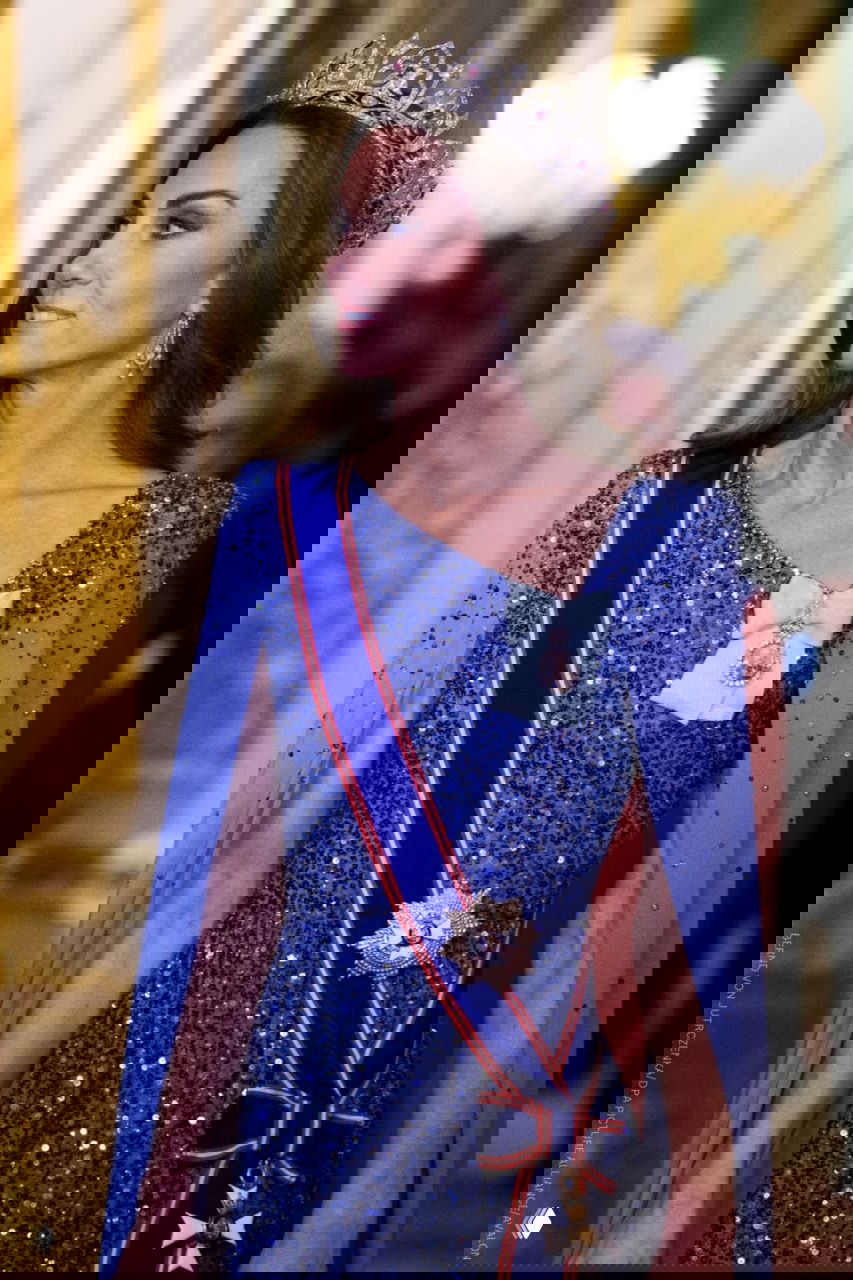 Принцесса Кейт в сияющем платье на банкете в Виндзоре