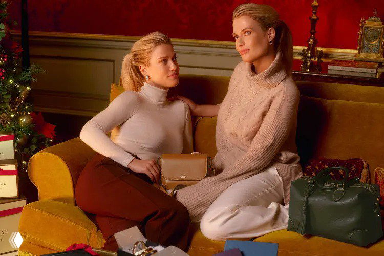 Королевский Новый год в кампейне Aspinal of London