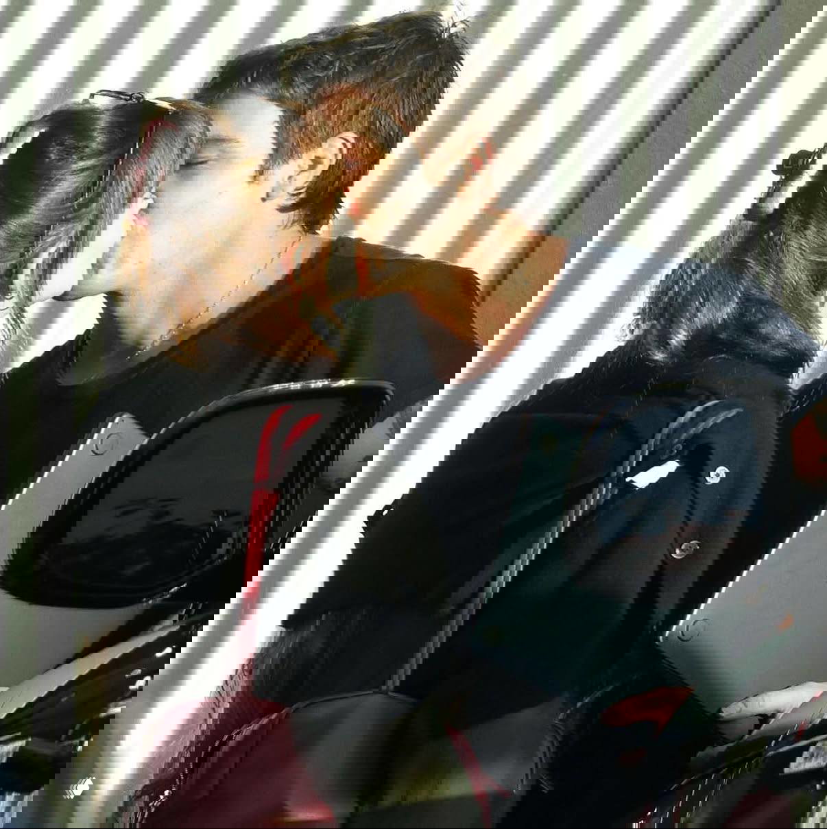 Дакота Джонсон и Role Model — новая пара