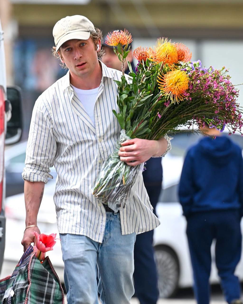 Яркие букеты от Джереми Аллена Уайта