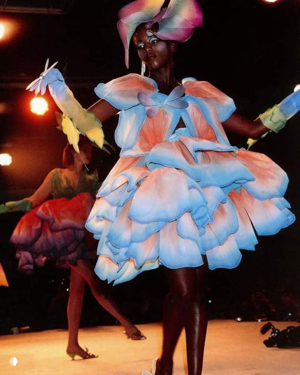 Платья‑цветы Mugler, 1982