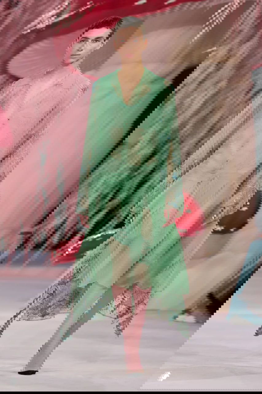 Первые фото с кутюрного показа Chanel