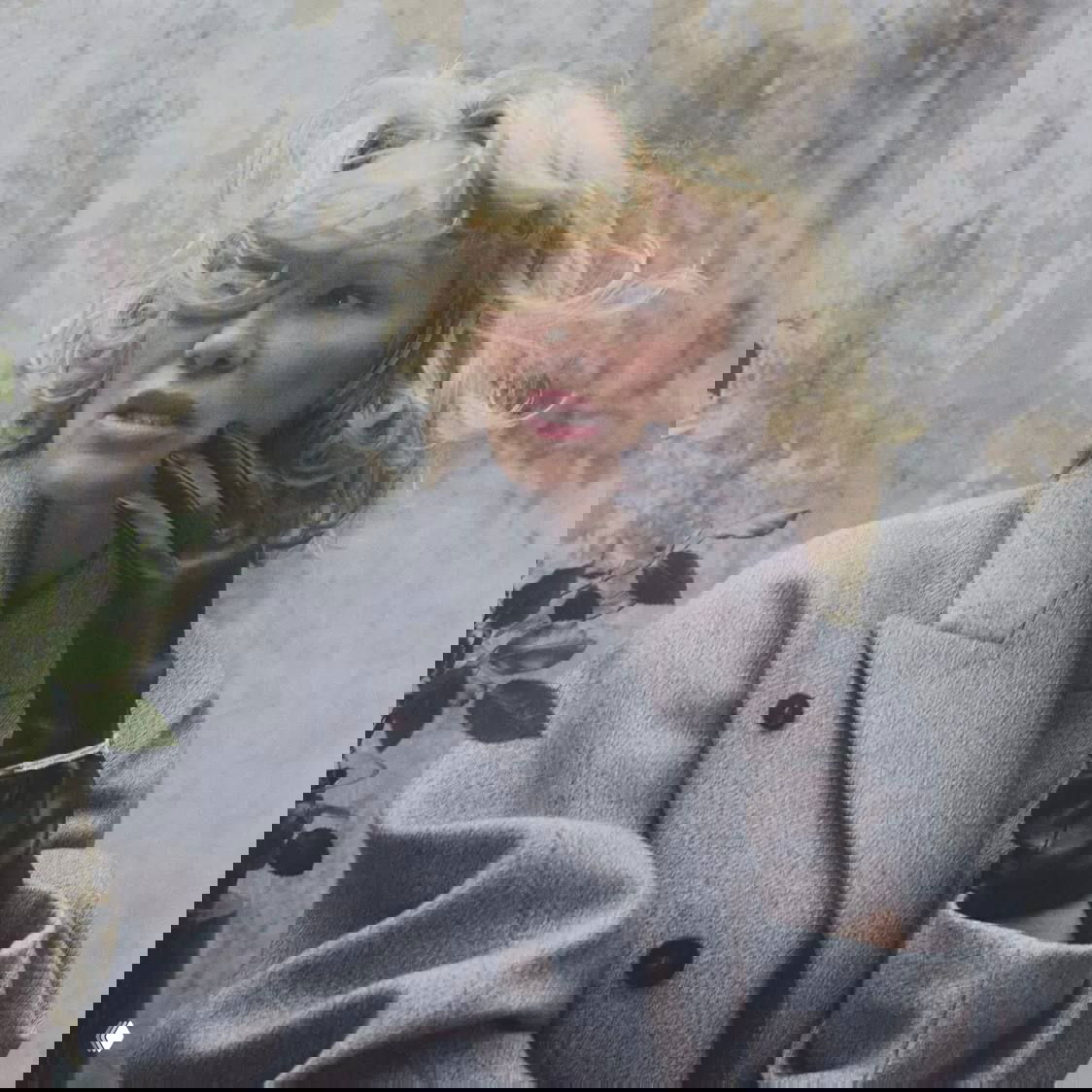 Нежная и загадочная съёмка Памелы Андерсон