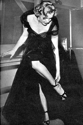 Легенды «Оскара»: платья, вошедшие в историю