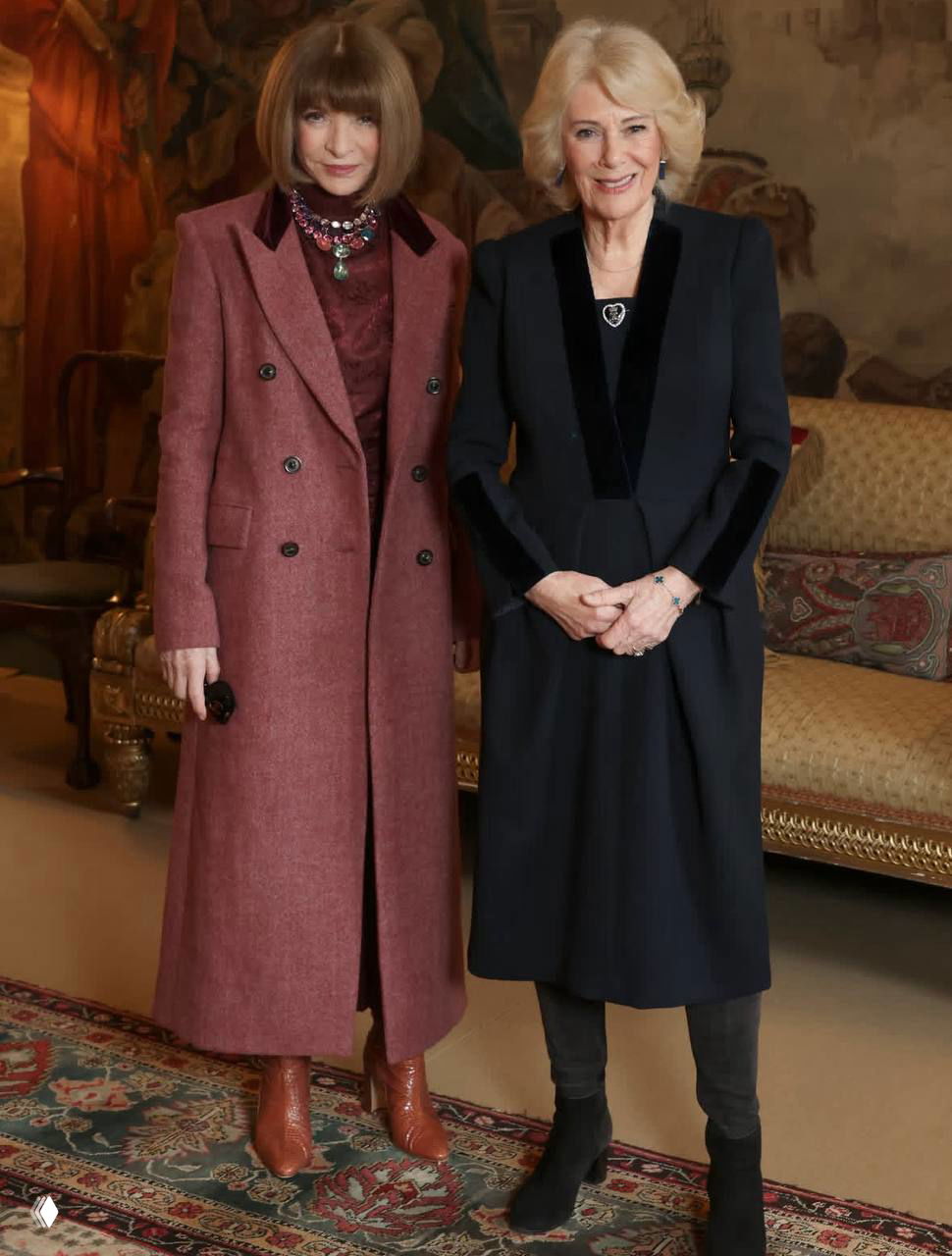 Встреча: королева Камилла и Анна Винтур