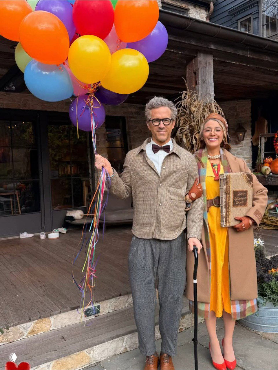 Блейк Лайвли и Райан Рейнольдс в образах из «Вверх!»