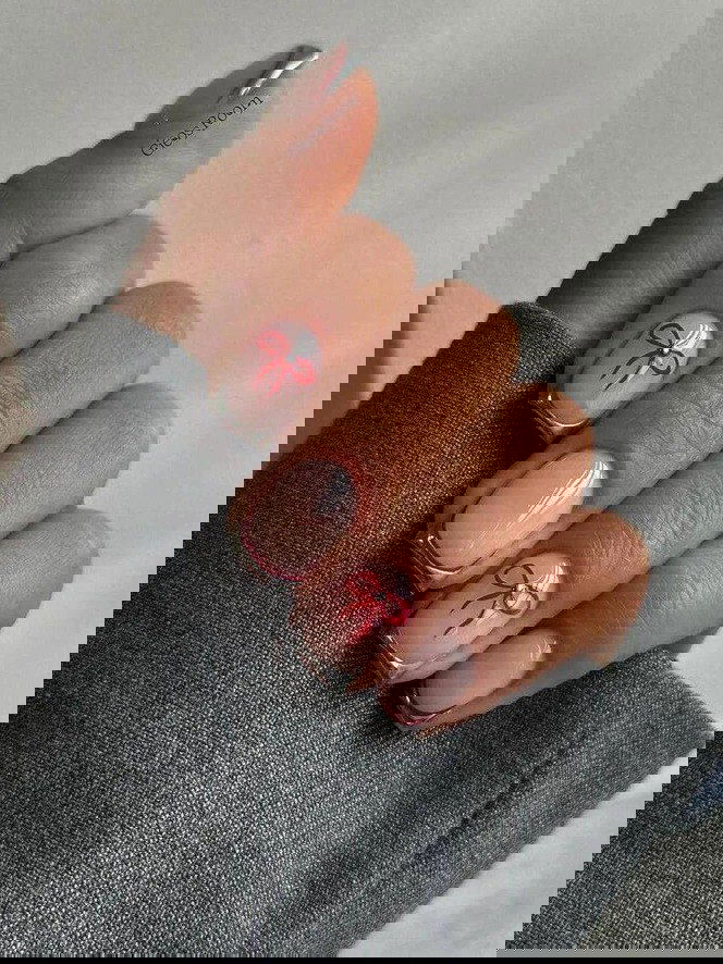 Маникюрное вдохновение: красный цвет