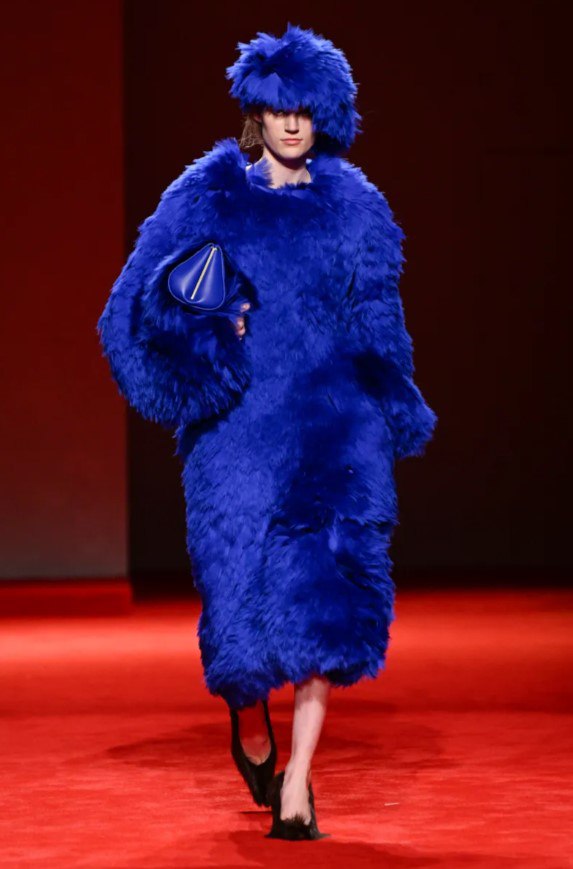 Коллекция Bottega Veneta — «Emotional Support Outfits»