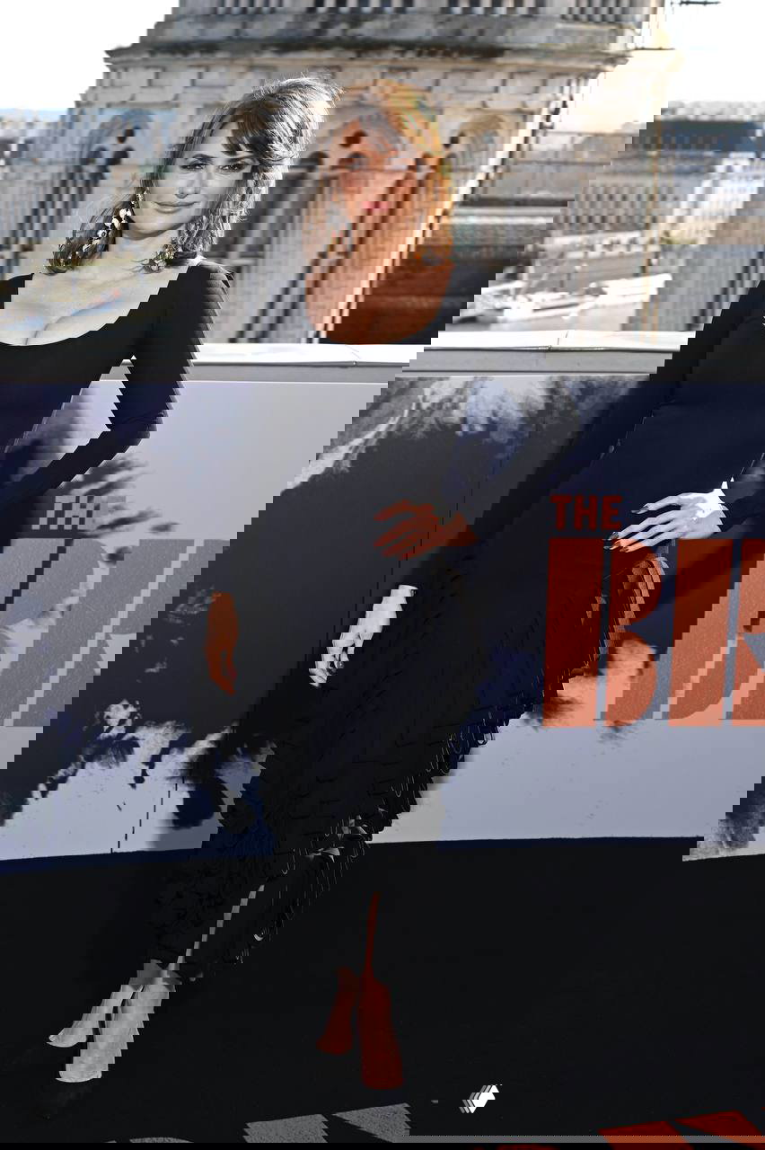 Пенелопа Крус на фотоколле «Невеста!» в Лондоне