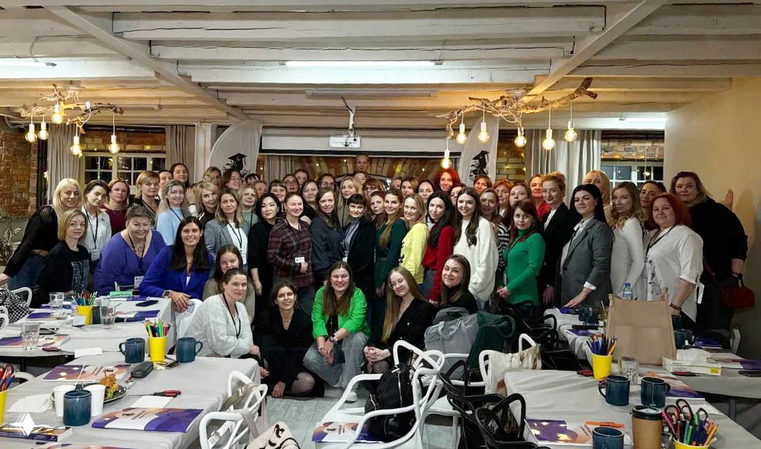 И отдельное спасибо — 24 000 учеников