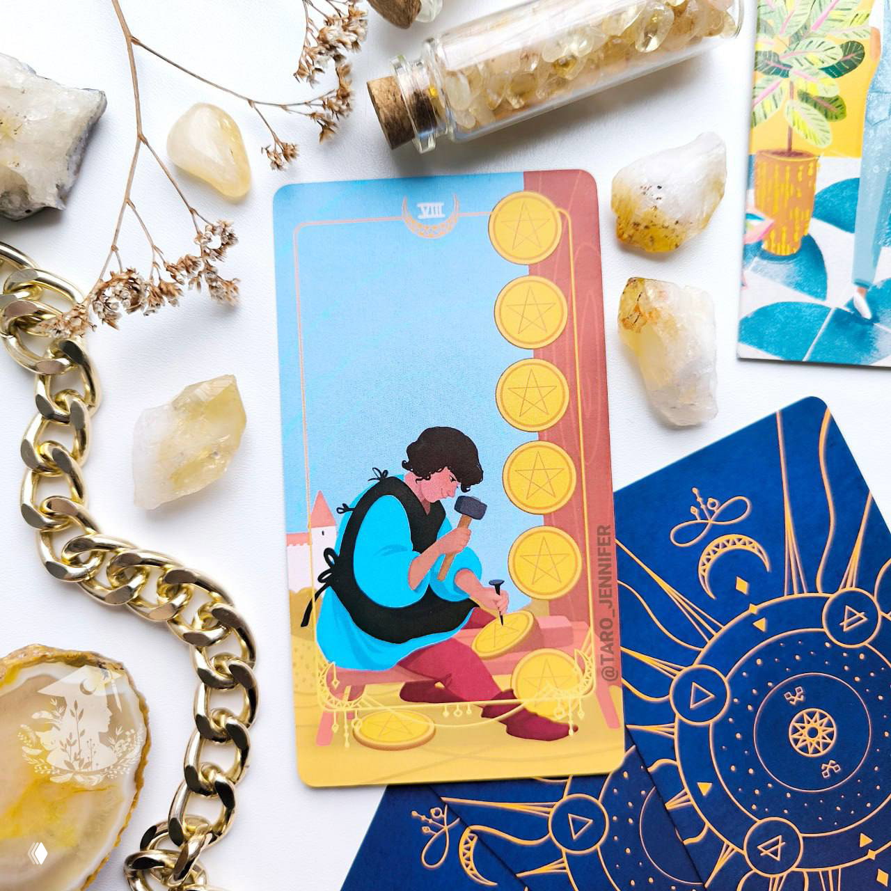 Карта дня. Вторник — 8 Пентаклей.