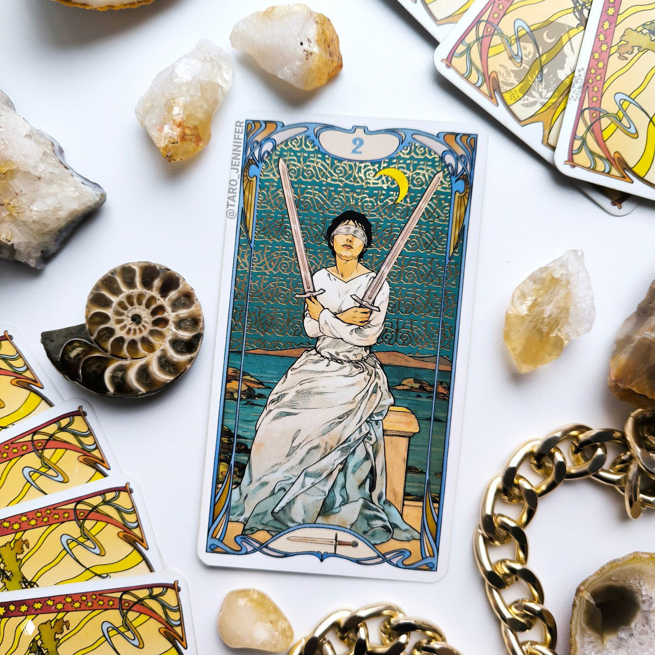 Карта дня. Пятница — 2 Мечей.